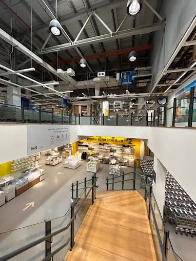 WAREHOUSES &
 LOGISTICS